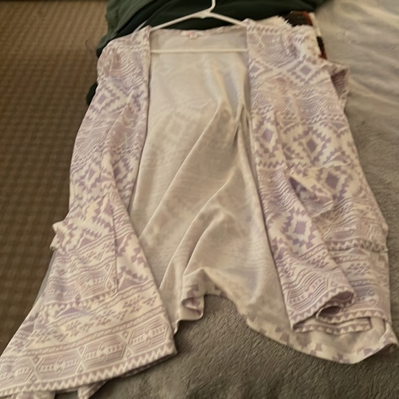 Lularoe sweater - Picture 2 of 2